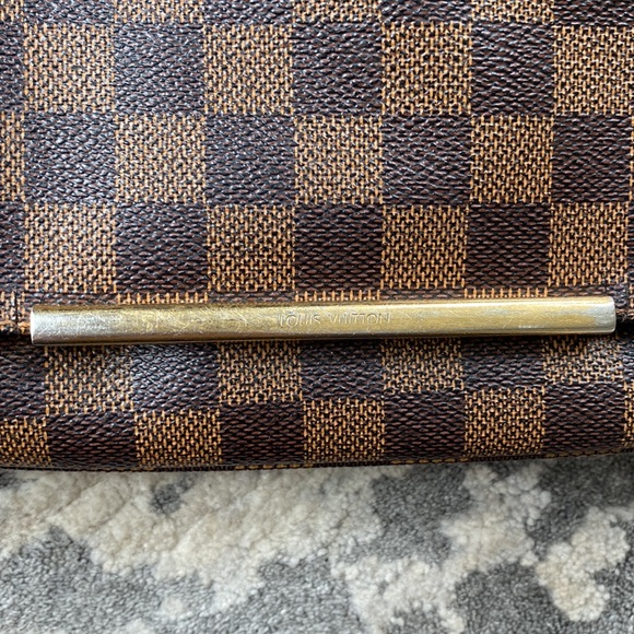 Louis Vuitton LV HOXTON GM purse handbag clutch crossbody - Picture 2 of 16